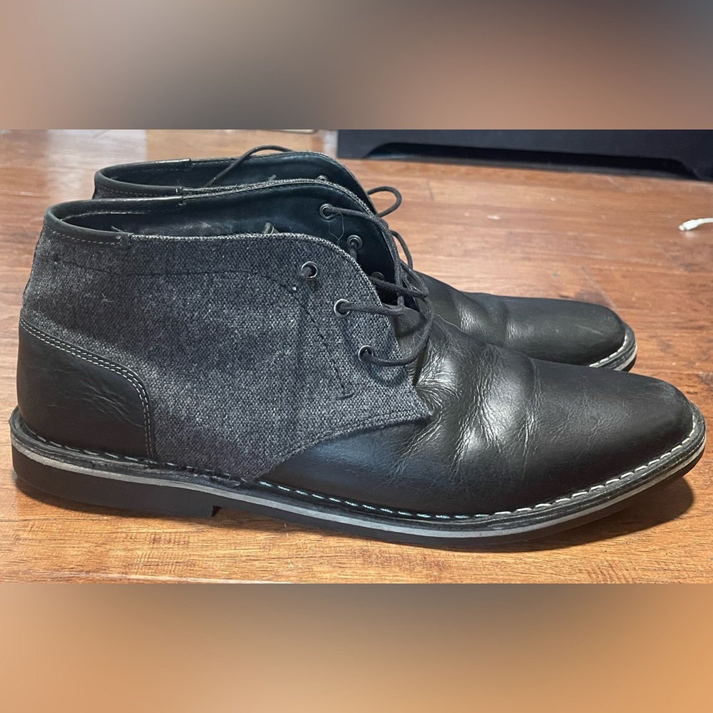 Men's Steve Madden Chukka Black Leather and Gray Fabric Boots